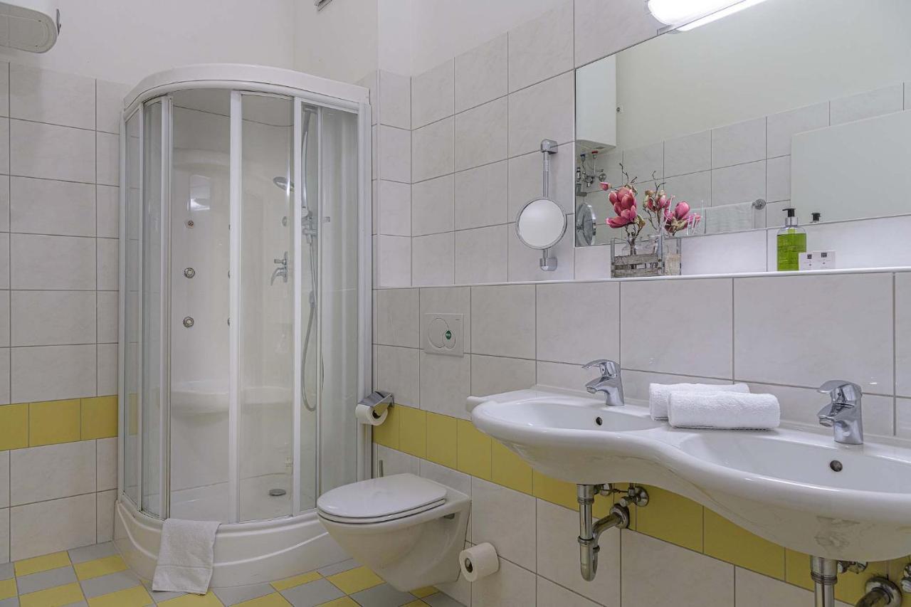 Alpenparks Apartment & Ferienresort Rehrenberg Viehhofen Esterno foto