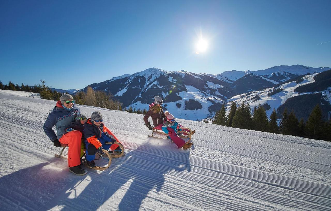 Alpenparks Apartment & Ferienresort Rehrenberg Viehhofen Esterno foto